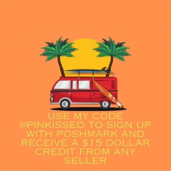 Lana Del Rey American Singer-Songwriter Enamel Pin - Picture 2 of 2